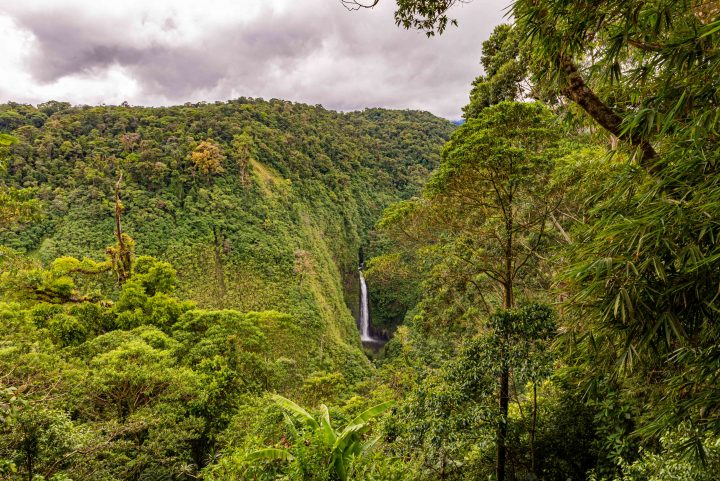 Waterfalls in Costa Rica - San Fernando Waterfall
